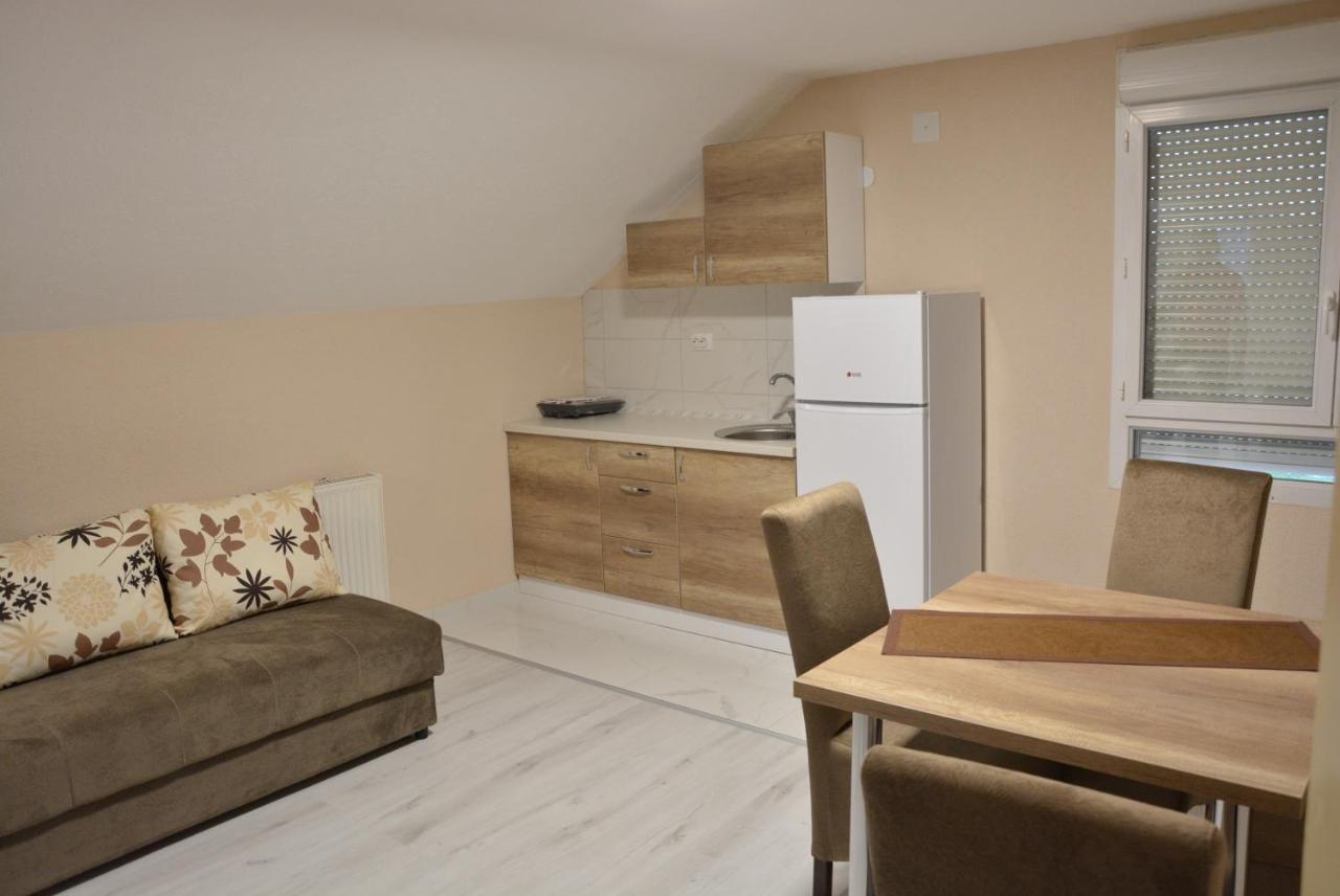 Garden Apartmani Jagodina Εξωτερικό φωτογραφία